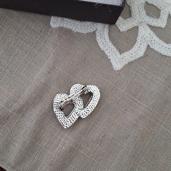 VTG Heart Rhinestone Brooch - Picture 3 of 5